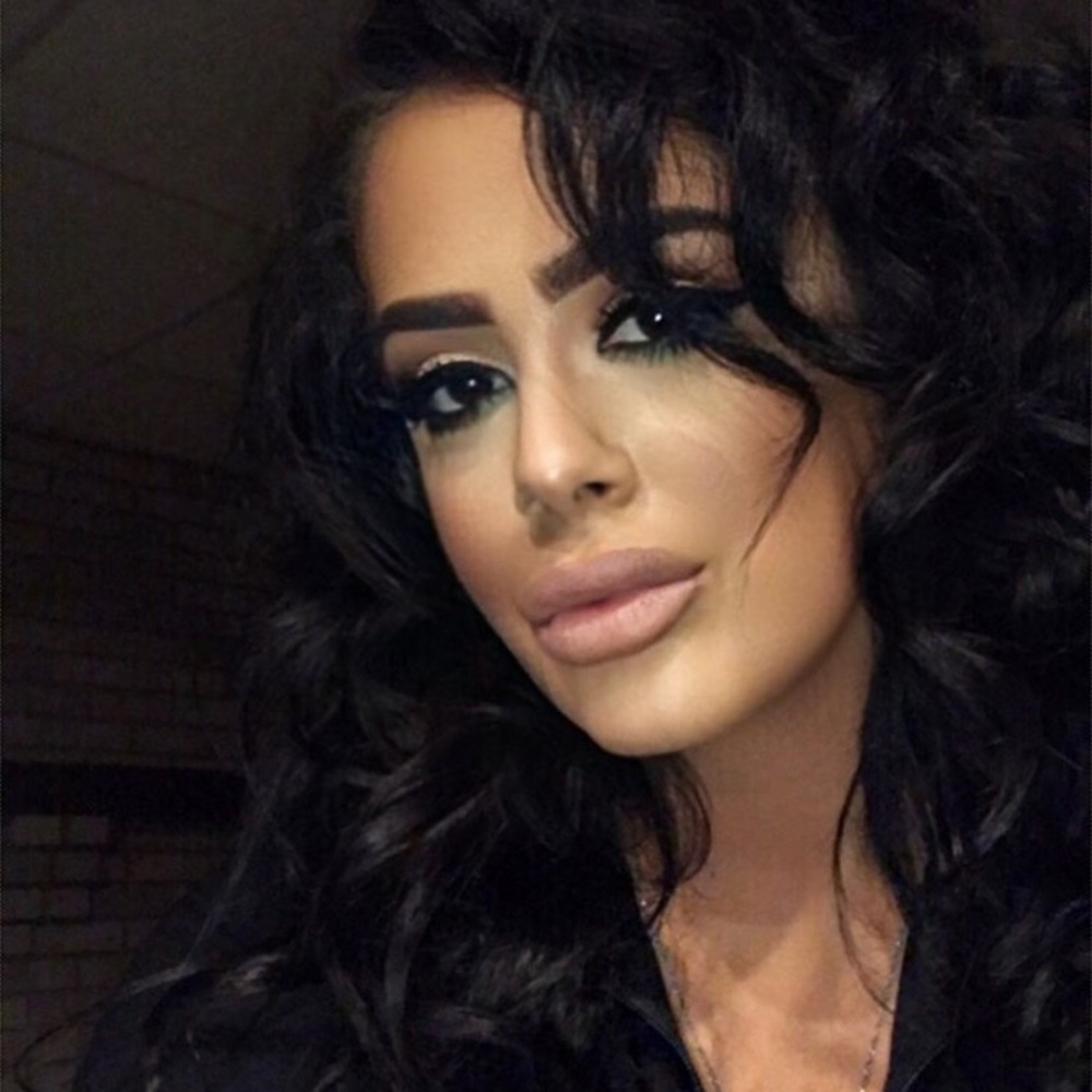 Meet your Posher, Lo